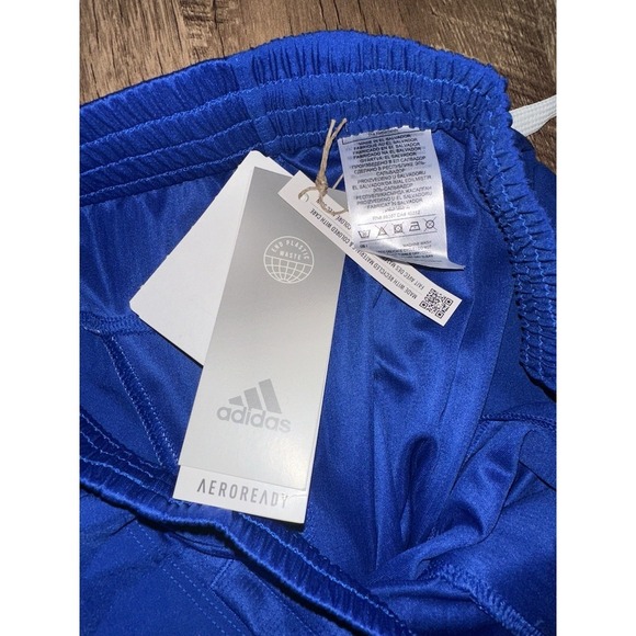 adidas Men's Team Issue 3P Shorts Royal Blue/White, Size M - Picture 4 of 4